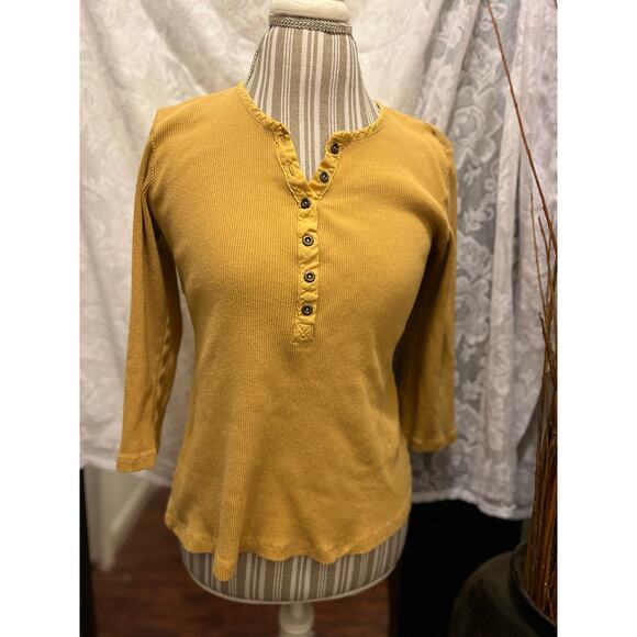 Mustard Yellow Dressbarn M ribbed top - Picture 3 of 5